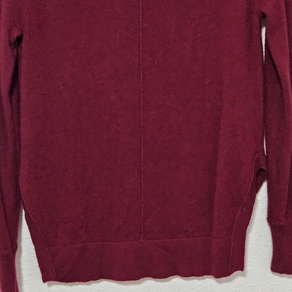 J Brand Cashmere sweater size xs high low style - Picture 11 of 12